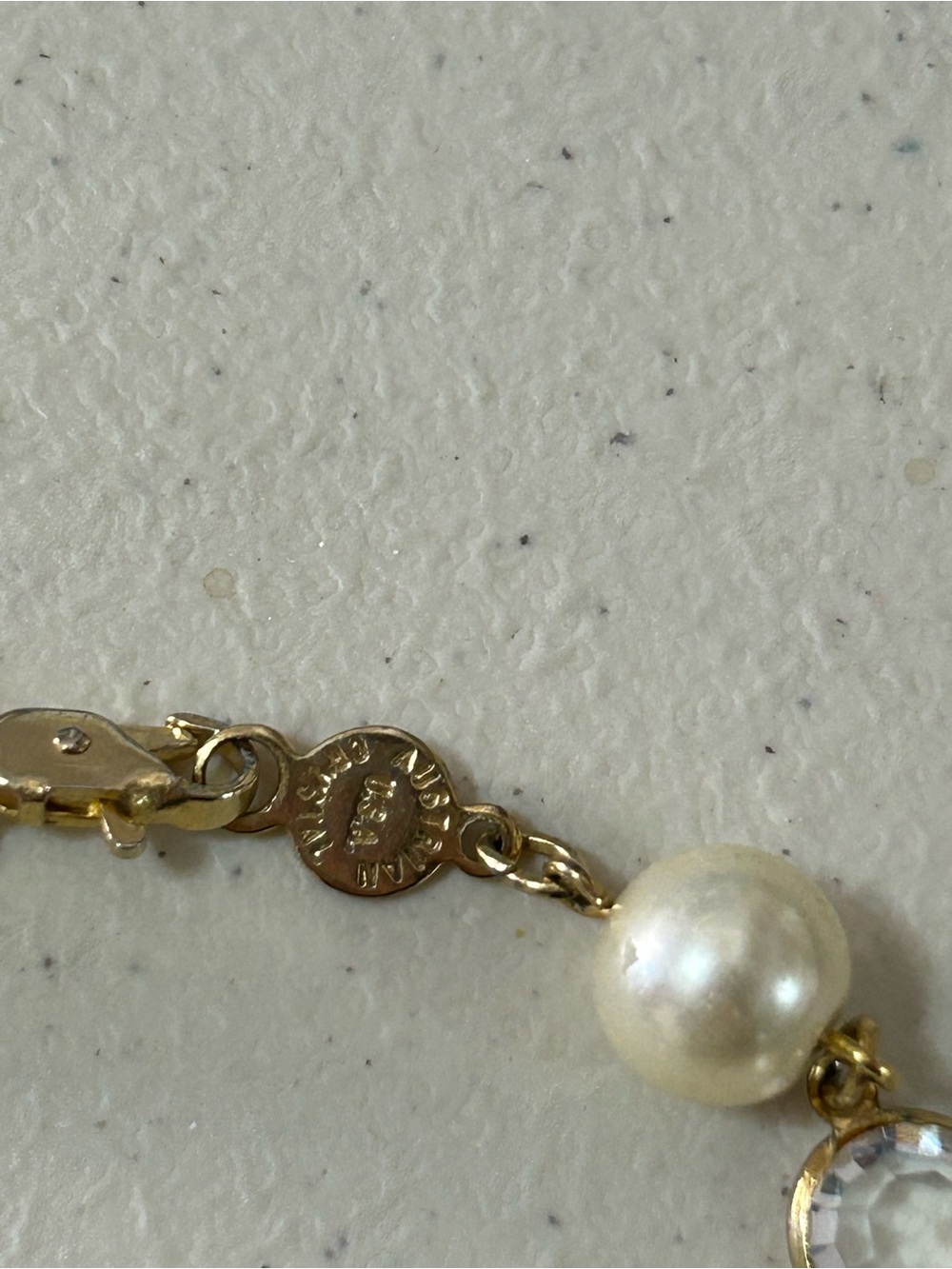 Vintage Gold-Tone Pearl and Crystal  Necklace